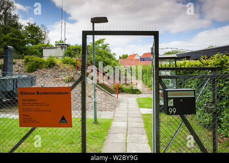 Dänemark, Fünen, Odense, Odense Bunkermuseum, Kalter Krieg - Zivilschutz Bunker, außen Eingang Stockfoto