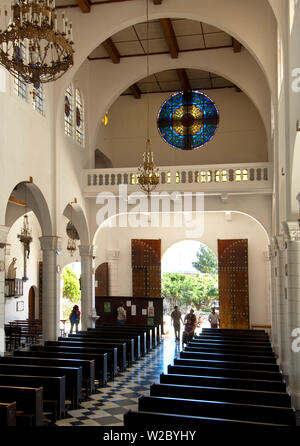 Juayua, El Salvador, Iglesia Santa Lucia, Kirche des Schwarzen Christus von Juayua, der Art der Blumen, Ruta De Las Flores, beliebten Touristenort, Abteilung von Sonsonate Stockfoto