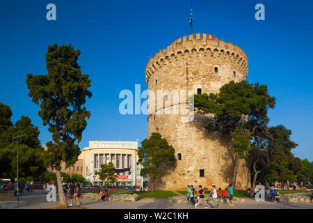 Griechenland, Mazedonien Zentralregion, Thessaloniki, Blick mit The White Tower Stockfoto