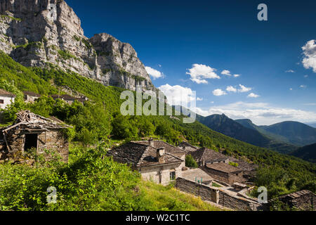 Griechenland, Region Epirus, Zagorohoria Bereich, Vikos-Schlucht, tiefste Schlucht der Welt, Blick vom Mikro Papingo Dorf Stockfoto