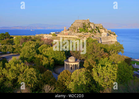 Ansicht der alten Festung und Maitland Rundbau, der Altstadt von Korfu, Korfu, Ionische Inseln, Griechische Inseln, Griechenland, Europa Stockfoto