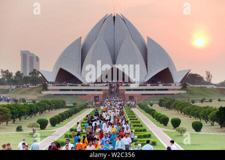 Indien, Delhi, Lotus Tempel, die Baha'i-Haus der Andacht, im Volksmund als der Lotus Tempel bekannt. Stockfoto