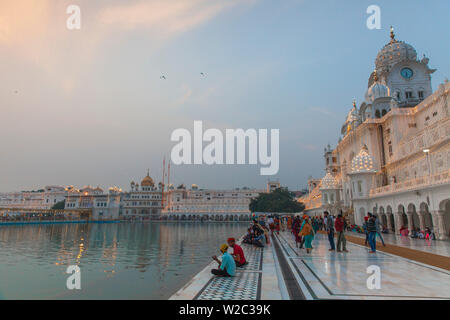 Germany, Nordrhein-Westfalen, Oberhausen, die Harmandir Sahib, wie der Goldene Tempel bekannt Stockfoto