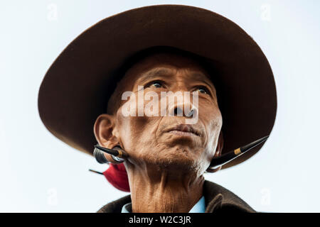 Naga Mann, Nagaland, NE Indien Stockfoto