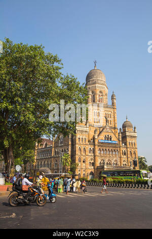 India, Maharashtra, Mumbai, Mumbai Brihan Mahanagarpalika - Regierungsstellen, gegenüber Chhatrapati Shivaji Terminus Stockfoto