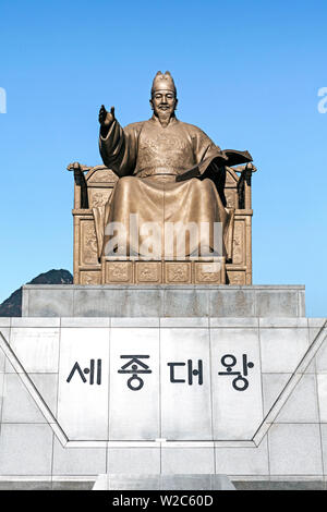 Die Statue von König Sejong in GWANGHWAMUN PLAZA, Gwanghwamun, Seoul, Südkorea Stockfoto