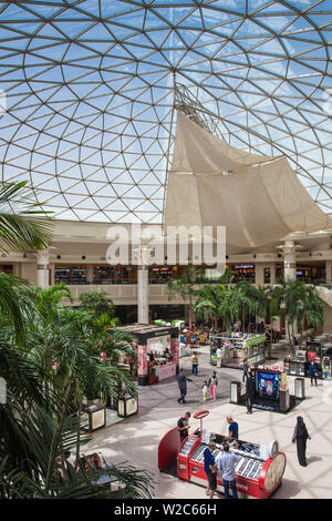 Kuwait, Kuwait City, Salmiya, Marina Mall Stockfoto