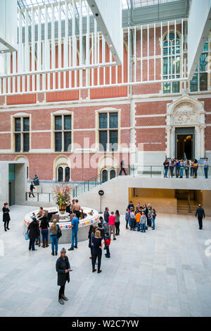 Niederlande, Amsterdam, Rijksmuseum, Eingangshof Stockfoto