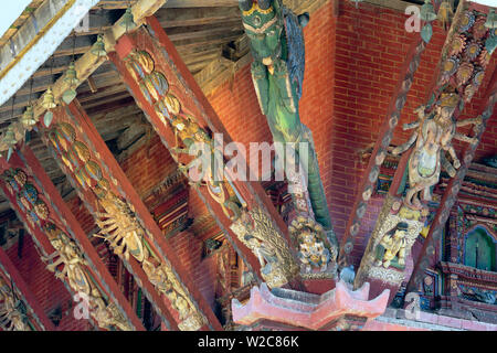 Skulptur, Dach-Federbein, Changu Narayan-Tempel, ältesten Hindu-Tempel in Nepal, in der Nähe von Bhaktapur, Nepal Stockfoto