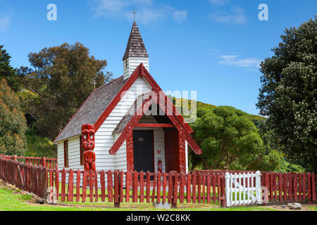 Die wunderschöne kleine Kirche Onuku, Akaroa, Banken Peninsular, Canterbury, Südinsel, Neuseeland Stockfoto