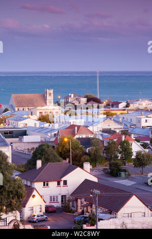 Neuseeland, Südinsel, Otago, Oamaru, Blick auf die erhöhten Stadt, Sonnenuntergang Stockfoto