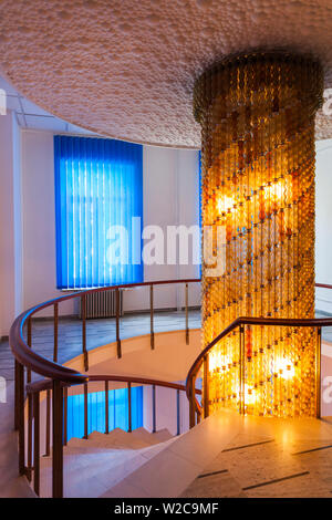 Rumänien, Bukarest, National Military Museum, Lobby Treppe Stockfoto