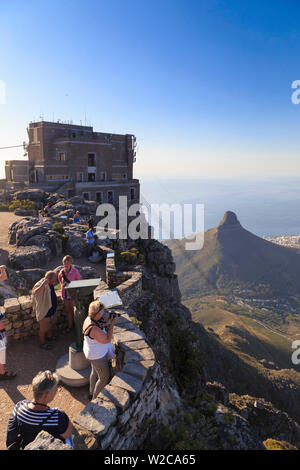 Südafrika, Western Cape, Kapstadt, Ciy Blick vom Tafelberg Stockfoto