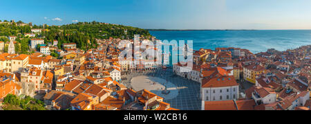 Slowenien, Primorska, Piran, Altstadt, Tartinijev Trg (Tartini-platz) Stockfoto