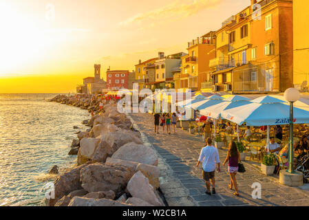 Slowenien, Primorska, Piran, Altstadt, Presernovo nabrezje Stockfoto