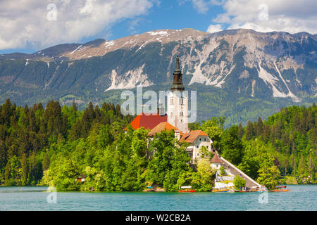 Die Insel mit der Kirche Mariä Himmelfahrt, der See von Bled, Bled, Obere Krain, Julische Alpen, Slowenien Stockfoto