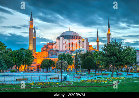 Türkei, Istanbul, Sultanahmet, Hagia Sophia (Ayasofya), Griechisch-orthodoxen Basilika, Imperial Moschee, und jetzt ein Museum Stockfoto