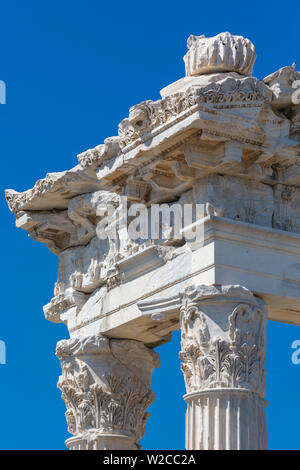 Tempel des Trajan, Pergamon, Bergama, Provinz Izmir, Türkei Stockfoto