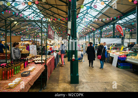 Großbritannien, Nordirland, Belfast, St. George's Market, Innenraum Stockfoto