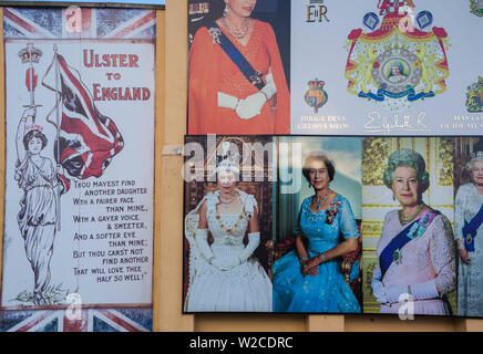 Großbritannien, Nordirland, Belfast, Falls Road, Unionisten pro-britische Wandmalereien entlang Shankill Road mit Königin Elizabeth II Stockfoto
