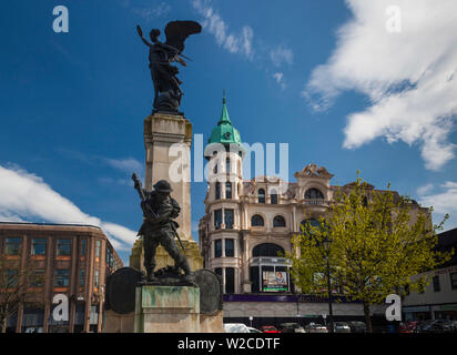 Großbritannien, Nordirland, Derry, County Londonderry Kriegerdenkmal im Diamant Stockfoto