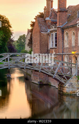 Großbritannien, England, Cambridge, Queen's College, die Mathematische Brücke über den Fluss Cam Stockfoto