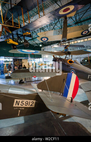 England, London-Hendon, RAF Museum London, The Grahame-White Gallery von WW1-Fabrikzeit Luftfahrt Stockfoto