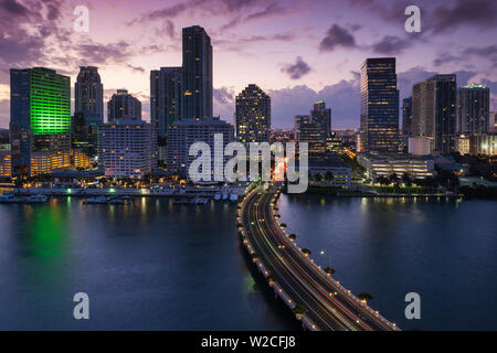 USA, Florida, Miami, erhöhten die Skyline der Stadt von Brickell Key Stockfoto