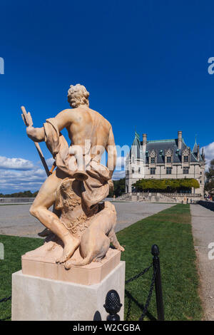 USA, North Carolina, Asheville, The Biltmore Estate, statue Stockfoto