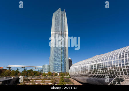 USA, Oklahoma, Oklahoma City, Devon, höchste Gebäude, Turm 2012 und die Myriad Botanical Gardens Stockfoto
