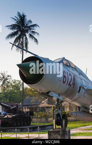 Vietnam, Hue, Militärmuseum, Vietnam-Krieg-Ära, sowjetische Mig-21-Jagdflugzeug Stockfoto