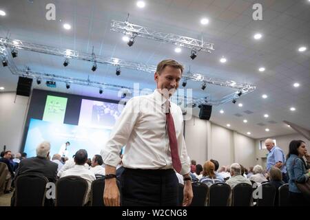 Jeremy Hunt verlässt die Wales Hustings der Konservativen Parteiführung Wahl, Juli 2019. Stockfoto