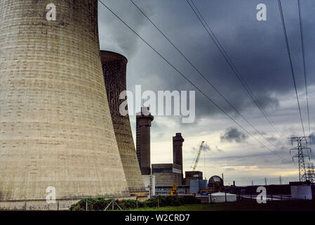 Sellafield, England, UK. Juli 1986. Der Wiederaufbereitungsanlage. Foto: © Simon Grosset. Archiv: Bild von einem ursprünglichen Transparenz digitalisiert. Stockfoto