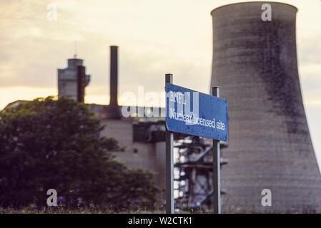 Sellafield, England, UK. Juli 1986. Der Wiederaufbereitungsanlage. Foto: © Simon Grosset. Archiv: Bild von einem ursprünglichen Transparenz digitalisiert. Stockfoto
