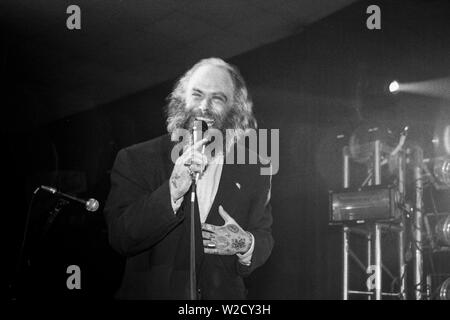 Daniel Higgs in lungenfisch am Morgen alle Parteien zum 27. März 2004, Camber Sands, Roggen, West Sussex, England, Vereinigtes Königreich. Stockfoto