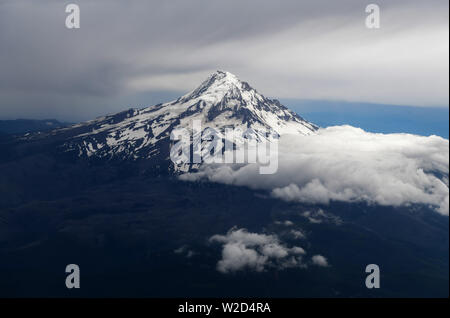 Luftaufnahme des Mount Hood, der Vulkan in der Cascade Mountains Stockfoto