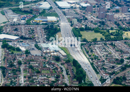 Ein overhead Shot der North Circular, nördlich von London, Großbritannien Stockfoto