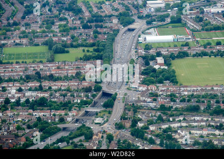 Eine Ansicht des North Circular, nördlich von London, Großbritannien Stockfoto