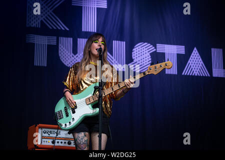 KT Tunstall perfoms live im 2019 Cornbury Festival, tolle Tew, Oxfordshire Stockfoto