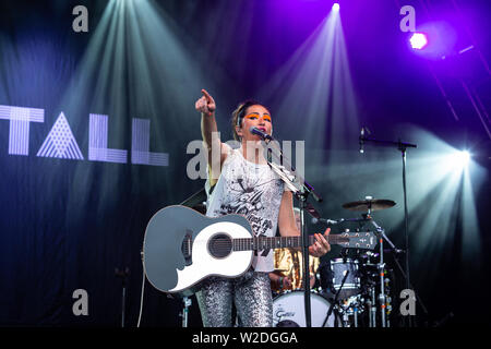 KT Tunstall perfoms live im 2019 Cornbury Festival, tolle Tew, Oxfordshire Stockfoto