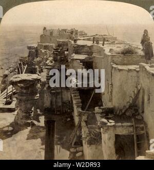 "Wolpi... ein Chief 'Pueblo', der geheimnisvollen Moki Rennen (Cliff Dwellers), Arizona, USA, 1901. Schöpfer: Underwood & Underwood. Stockfoto