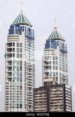 Blick auf SHAPOORJI TARDEO PALLONJI IMPERIAL TÜRME, Mumbai, sehr teuren Immobilien im Süden von Mumbai Stockfoto