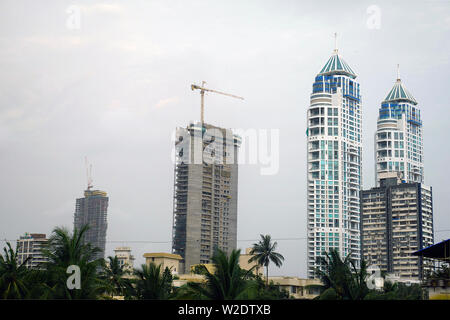 Blick auf SHAPOORJI TARDEO PALLONJI IMPERIAL TÜRME, Mumbai, sehr teuren Immobilien im Süden von Mumbai Stockfoto