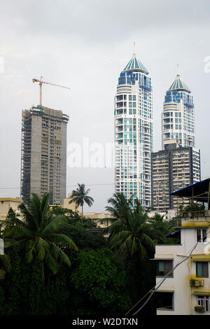 Blick auf SHAPOORJI TARDEO PALLONJI IMPERIAL TÜRME, Mumbai, sehr teuren Immobilien im Süden von Mumbai Stockfoto