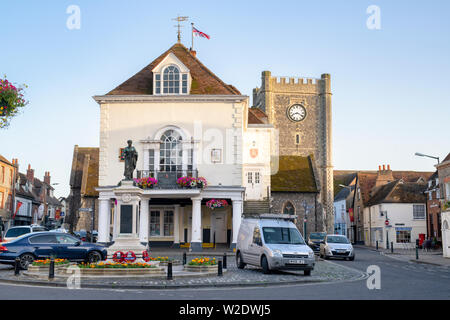 St. Mary le Mehr Kirche und Rathaus in Wallingford, Oxfordshire, England Stockfoto