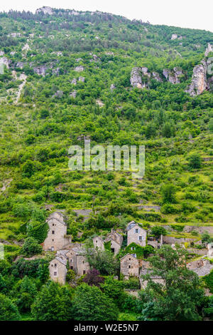 Altes Dorf in Gorges du Tarn, Gemeinde Gorges du Tarn, Departement Lozère, Royal, Frankreich. Stockfoto