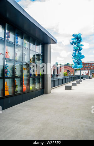 Blick auf die Brücke von Glas aus dem Museum für Glas Seite in Tacoma, Washington. Stockfoto