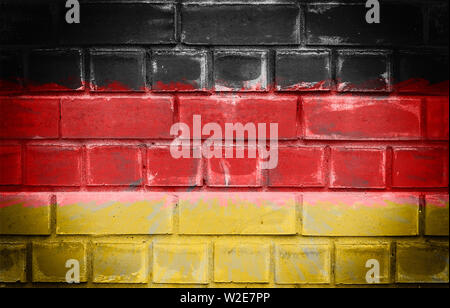 Die Nationalflagge von Deutschland auf eine Mauer dargestellt Stockfoto