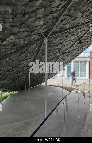 Serpentine Pavillon im Sommer 2019 von Junya Ishigami, London entwickelt Stockfoto