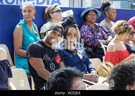 Paris, Frankreich. 7. Juli 2019. Kevin Coique und Choreograph Leeyah besucht die 18. Ausgabe des Carnaval Tropical de Paris am 7. Juli 2019 Stockfoto